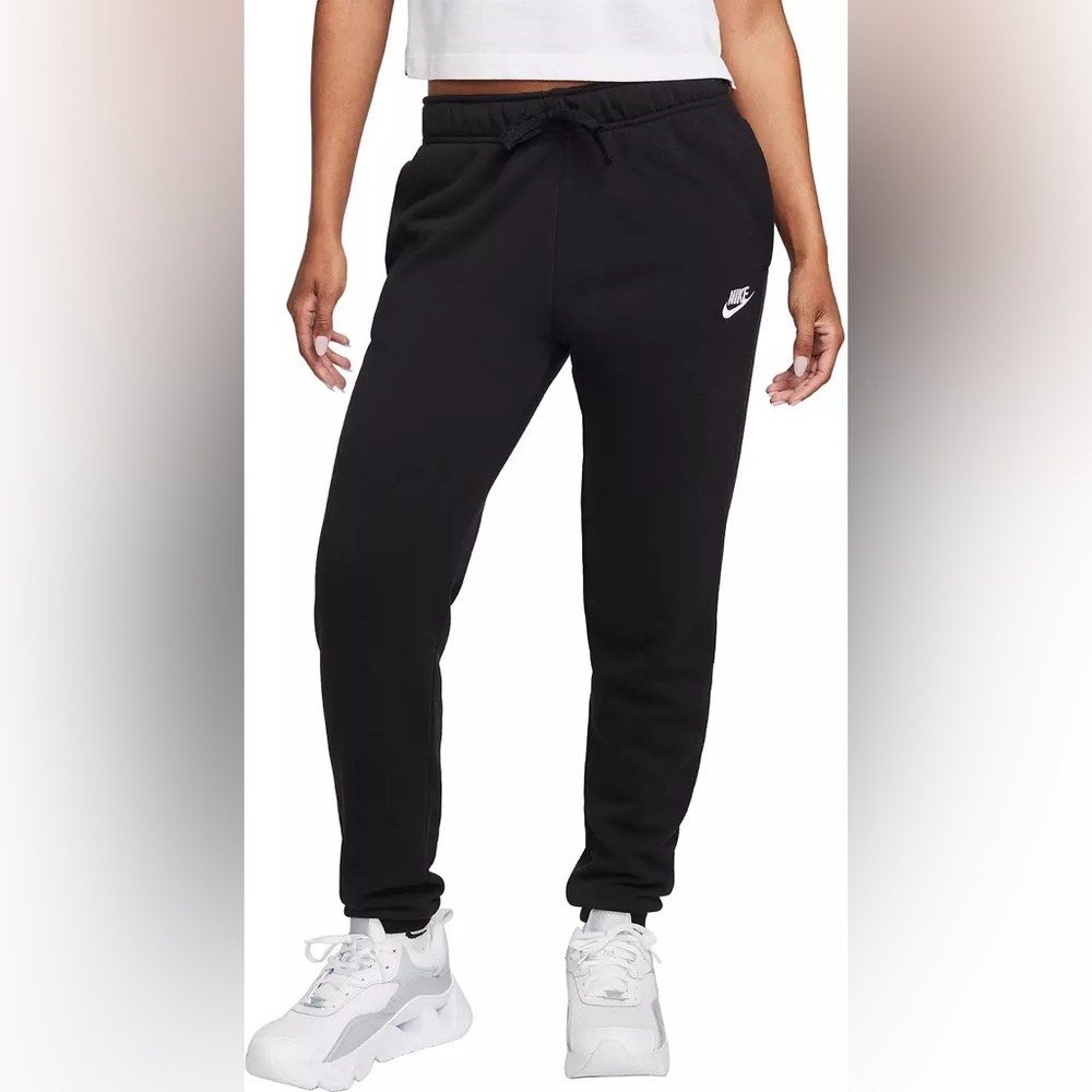 Nike sportswear women’s club fleece mid rise joggers